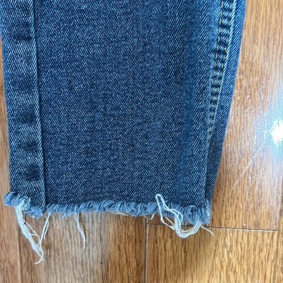 FANGGUIXIANG ANKLE LENGTH ROW HIM SKINNY MID RISE JEANS IN SIZE SMALL - Picture 3 of 7